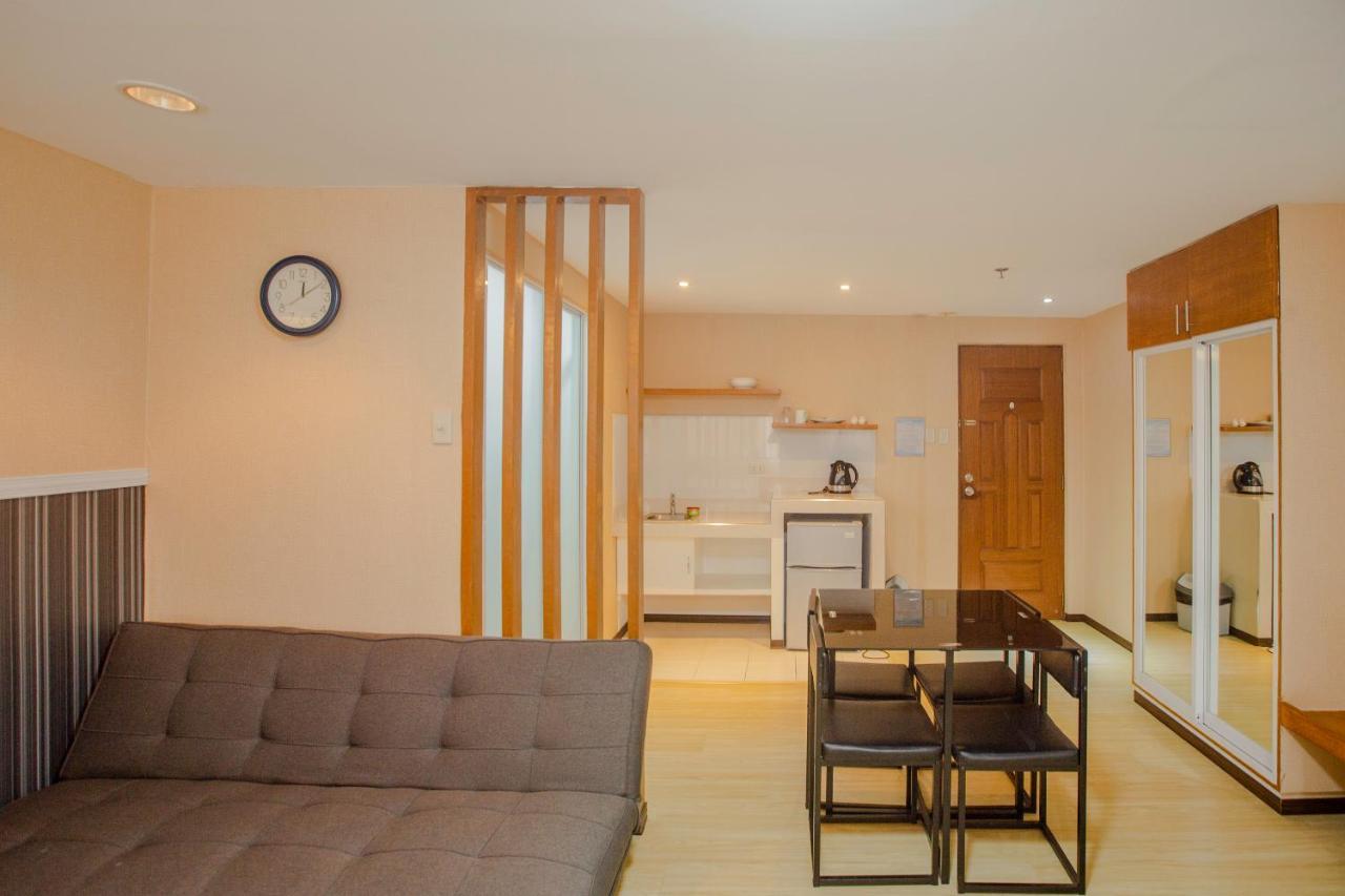 Newgrange Condotel Кесон-Сіті Екстер'єр фото