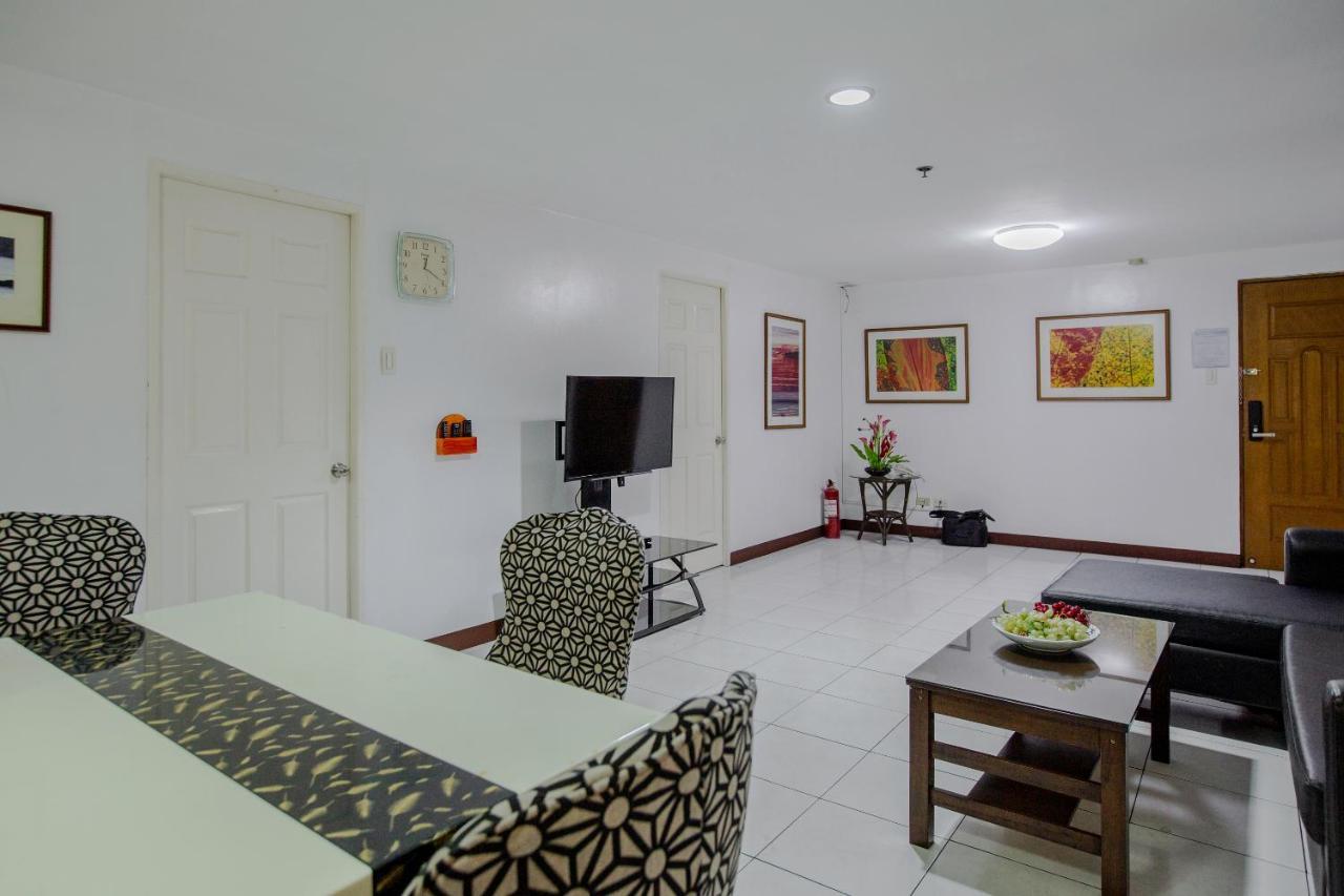 Newgrange Condotel Кесон-Сіті Екстер'єр фото