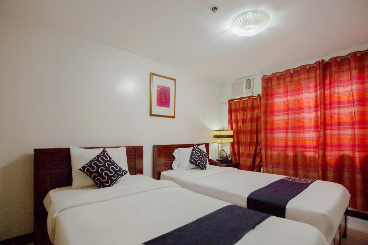 Newgrange Condotel Кесон-Сіті Екстер'єр фото