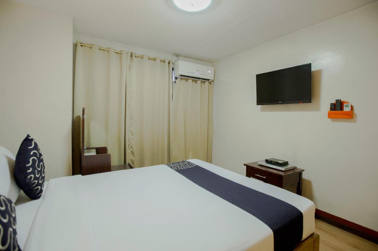 Newgrange Condotel Кесон-Сіті Екстер'єр фото