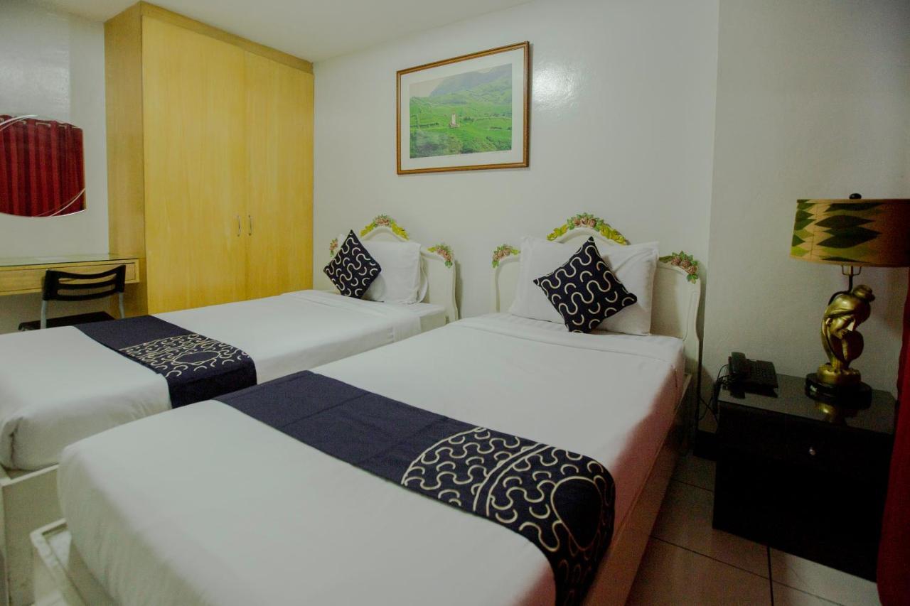 Newgrange Condotel Кесон-Сіті Екстер'єр фото