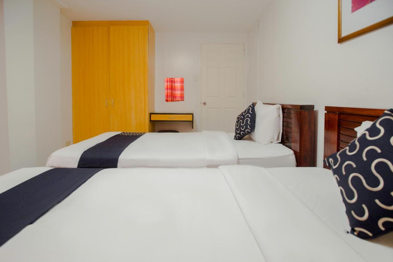 Newgrange Condotel Кесон-Сіті Екстер'єр фото